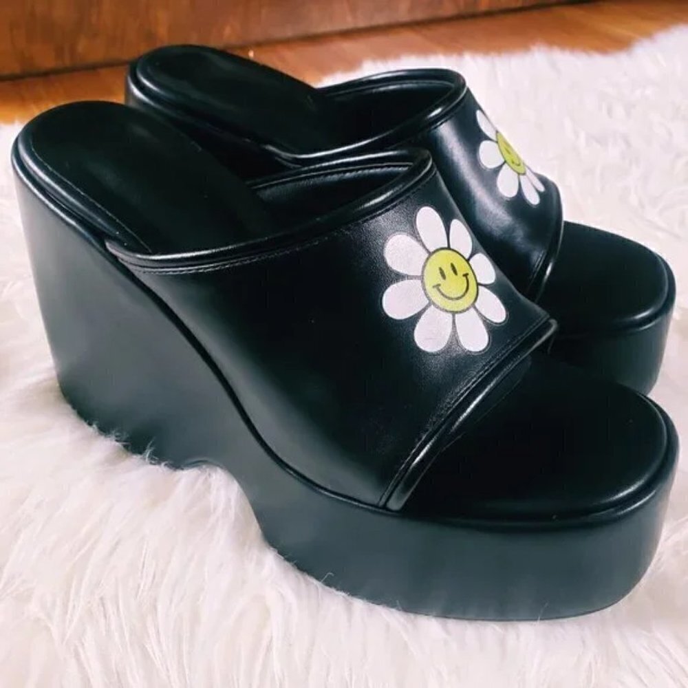 NEW BLACK PLATFORM SLIDE SANDALS - Picture 4 of 5
